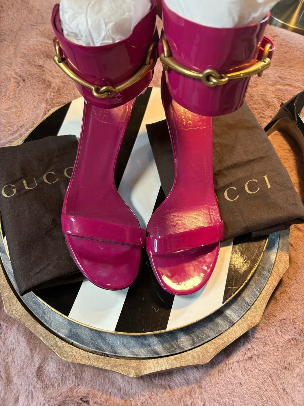 Authentic ICONIC GUCCI Ursula Horsebit Ankle-Strap Sandals. Bright Bougainville